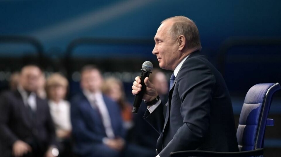 Russlands president Vladimir Putin anklages for å ha lurt russiske oligarker slik at det fremsto som om de støttet hans krig mot broderfolket i Ukraina.