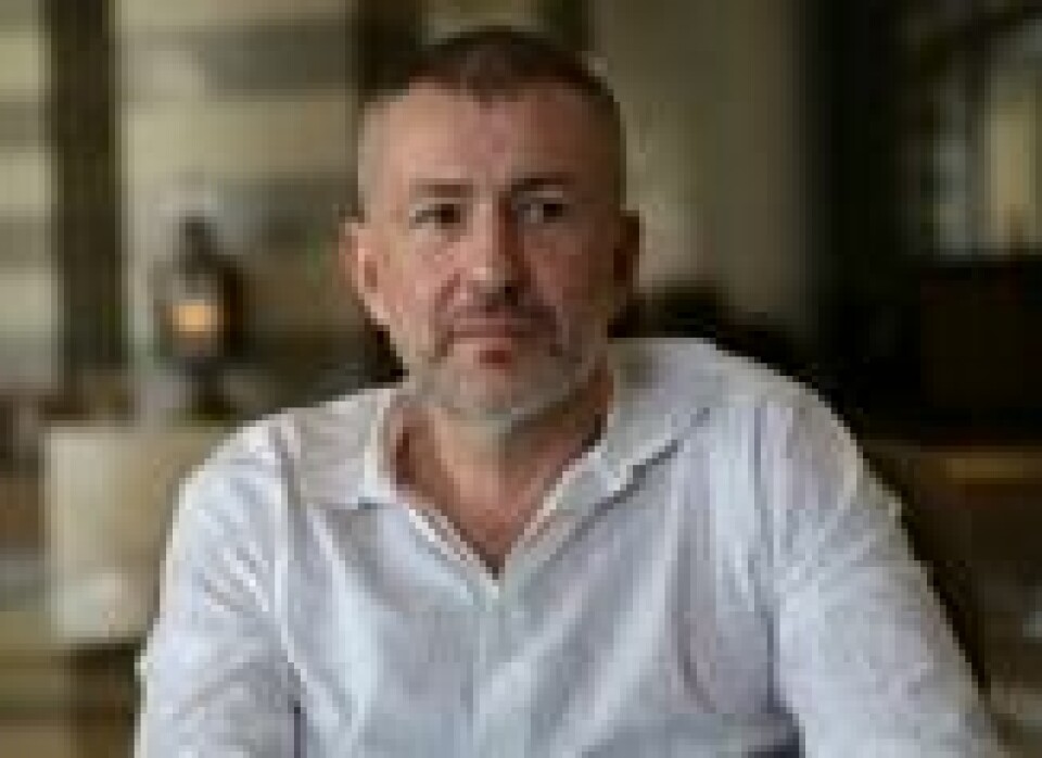 Oligarken Andrej Melnisjenko forteller om hvordan han våknet opp til «galskap» 24. februar i år. Oligarken Andrej Melnisjenko forteller om hvordan han våknet opp til «galskap» 24. februar i år. Foto: Thomas Hartwell / AP / NTB