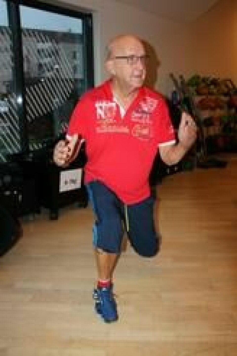 Håvard Jernskau var den eneste mannen på seniortrening og trente i sitt eget hjørne. Han sier han ikke er på trening for å se på damer. Håvard Jernskau var den eneste mannen på seniortrening og trente i sitt eget hjørne. Han sier han ikke er på trening for å se på damer. Foto: Charlotte Løvaas / ABC Nyheter