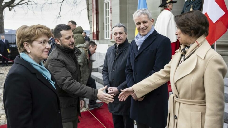 Zelenskyj ønsker at alle land som respekterer landets suverenitet og territoriale integritet er velkommen på en planlagt fredskonferanse i Sveits. Foto: Alessandro della Valle / AP / NTB