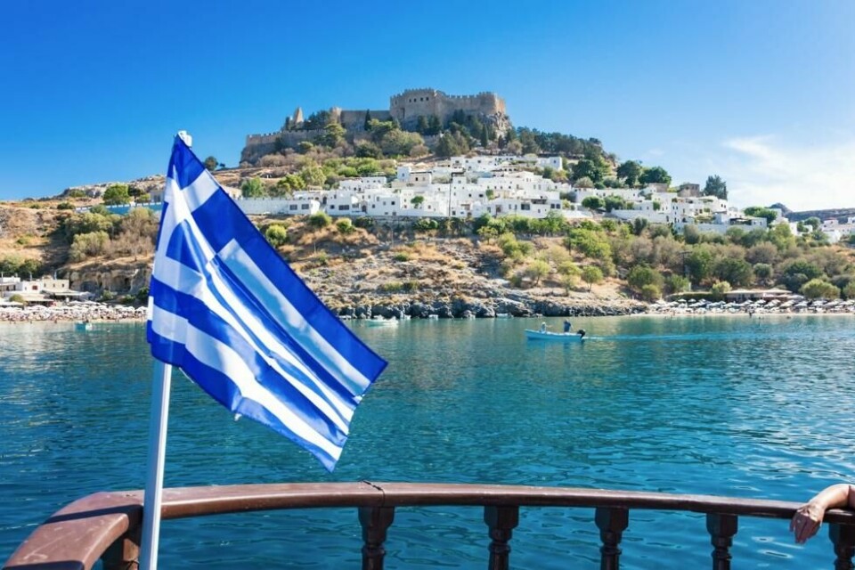 70 prosent av de som har sikret seg årets ferie gjennom Apollo skal til en gresk by eller øy.. Her fra Lindos på Rhodos. 70 prosent av de som har sikret seg årets ferie gjennom Apollo skal til en gresk by eller øy.. Her fra Lindos på Rhodos. Foto: Apollo