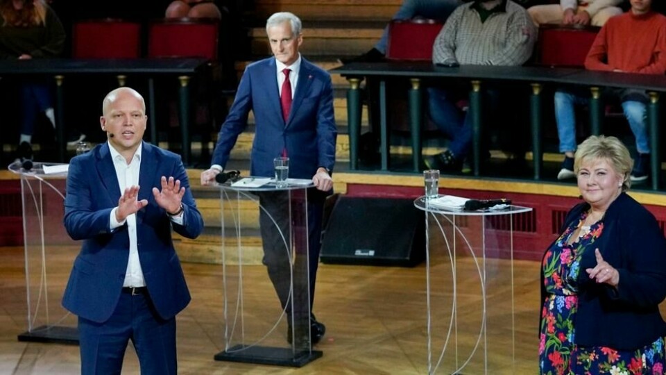 Høyre-leder Erna Solberg har et solid forsprang til regjeringspartnerne Trygve Slagsvold Vedum (Sp) og Jonas Gahr Støre (Ap) før høstens lokalvalg. Høyre-leder Erna Solberg har et solid forsprang til regjeringspartnerne Trygve Slagsvold Vedum (Sp) og Jonas Gahr Støre (Ap) før høstens lokalvalg. Foto: Gorm Kallestad / NTB