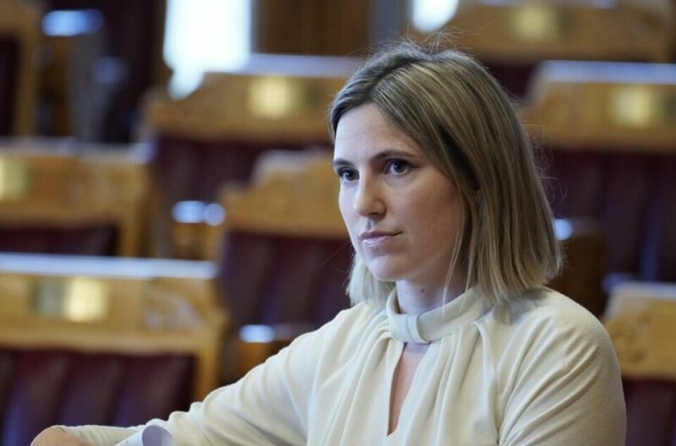 Rødt-nestleder Sofie Marhaug (R) er én av de tre toppolitikerne som ikke ville fått beholde plassen på Stortinget dersom BTs partimåling fra Hordaland ble resultatet ved et valg.