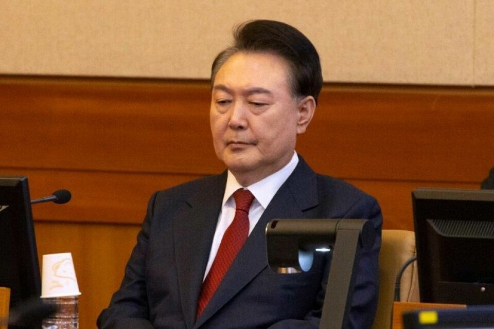 Sør-Koreas suspenderte president Yoon Suk-yeol, her under et rettsmøte i grunnlovsdomstolen i forrige uke, prøvde 3, desenber å innføre unntakstilstand og sette nasjonalforsamlingen til side.