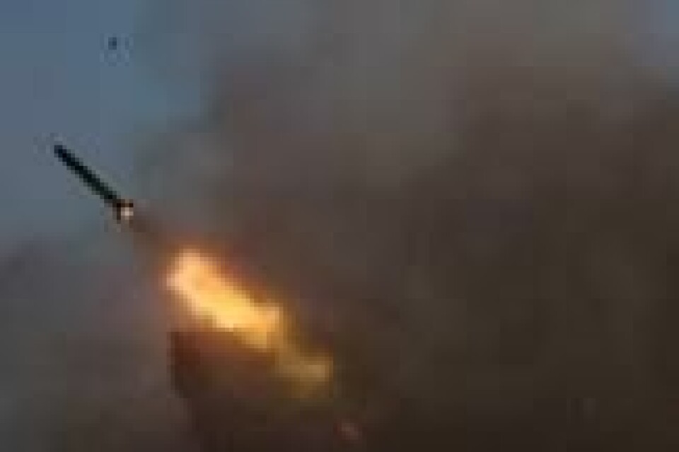 Ukrainske soldater skyter opp missiler fra en BM-21 Grad nær frontlinjene i Bakhmut-regionen i Ukraina, 7. desember 2022. Ukrainske soldater skyter opp missiler fra en BM-21 Grad nær frontlinjene i Bakhmut-regionen i Ukraina, 7. desember 2022. Foto: Shannon Stapleton / Reuters