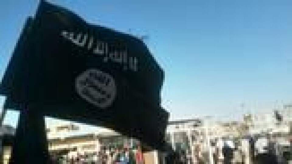 IS-flagget vaier i Mosul, 30. juni 2014. Scanpix/AP. IS-flagget vaier i Mosul, 30. juni 2014. Scanpix/AP.