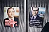 En av disse blir trolig statsminister i Sverige etter valget søndag. Nåværende statsminister Stefan Löfven (t.v.) fra Socialdemokraterna , eller Moderaternas leder Ulf Kristersson (t.h.) Foto: Erik Simander/TT / NTB scanpix