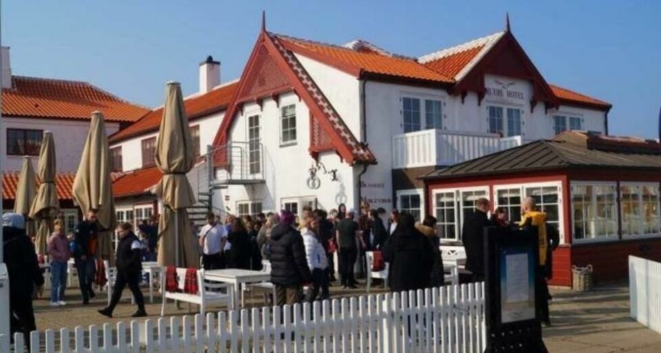 Ruths Hotel i Skagen,er velkjent også for et stort antall nordmenn som ønsker seg 'hipp, hip hurra'-følelse i lyset og samkene av byen på toppen av Danmark. Ruths Hotel i Skagen,er velkjent også for et stort antall nordmenn som ønsker seg 'hipp, hip hurra'-følelse i lyset og samkene av byen på toppen av Danmark. Foto: Ruths Hotel
