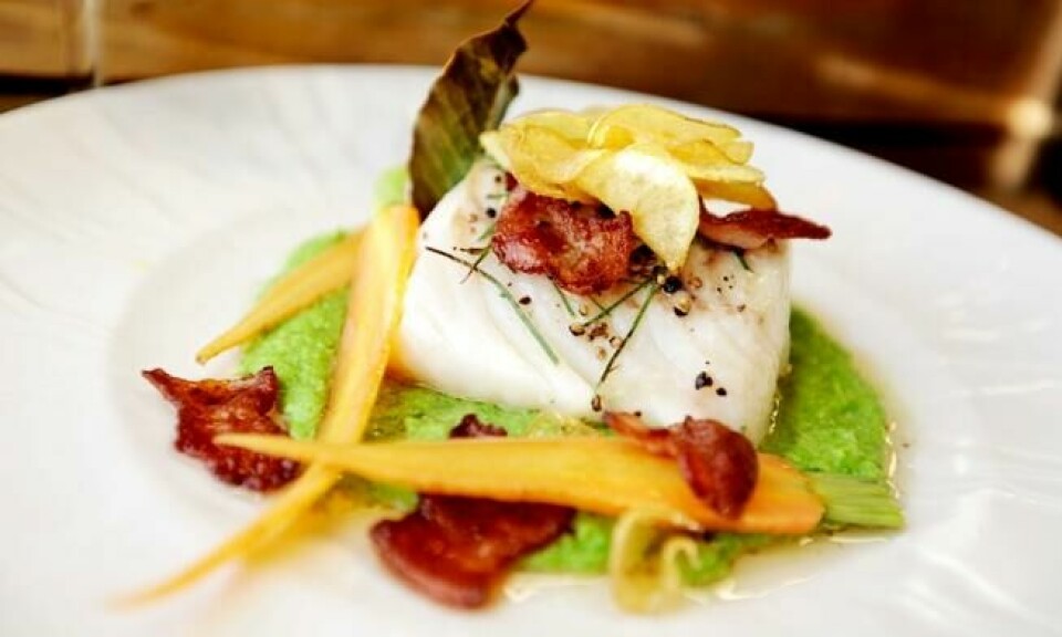 Med gulrot, bacon og ertepuré blir skreimåltidet fullt av smak og farger. Foto: Carl Martin Nordby / NTB Scanpix Med gulrot, bacon og ertepuré blir skreimåltidet fullt av smak og farger. Foto: Carl Martin Nordby / NTB Scanpix