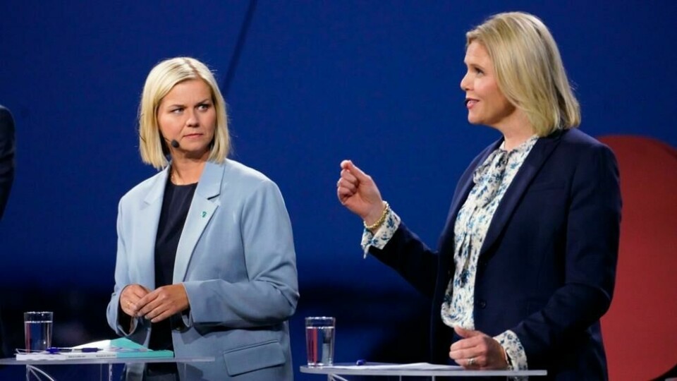Guri Melby under en av sine første partilederdebatter og leder i Fremskrittspartiet Sylvi Listhaug. Guri Melby under en av sine første partilederdebatter og leder i Fremskrittspartiet Sylvi Listhaug. Foto: Ole Berg-rusten / NTB