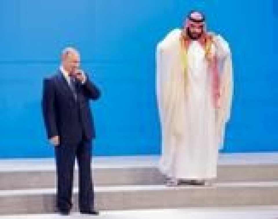 Tonen var god mellom president Vladimir Putin og Saudi-Arabias kronprins Mohammed bin Salman da de møttes på G20-toppmøtet i Buenos Aires i 2018. Foto: Pablo Martinez Monsivais / AP / NTB scanpix Tonen var god mellom president Vladimir Putin og Saudi-Arabias kronprins Mohammed bin Salman da de møttes på G20-toppmøtet i Buenos Aires i 2018. Foto: Pablo Martinez Monsivais / AP / NTB scanpix Foto: NTB scanpix