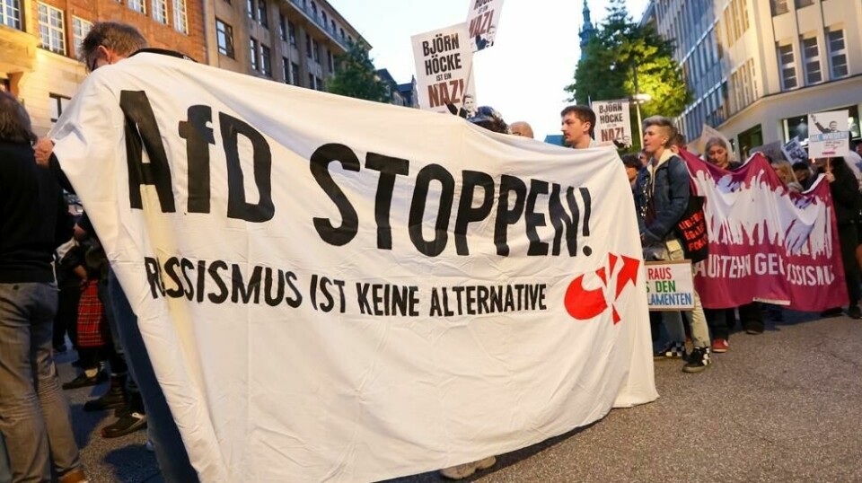 Protestene mot det ytterliggående høyrepartiet AfD har vært mange i Tyskland, men helgens delstatsvalg i Thüringen og Sachsen viser at partiet har økt sin oppslutning blant unge tyskere. Foto: DPA / AP / NTB