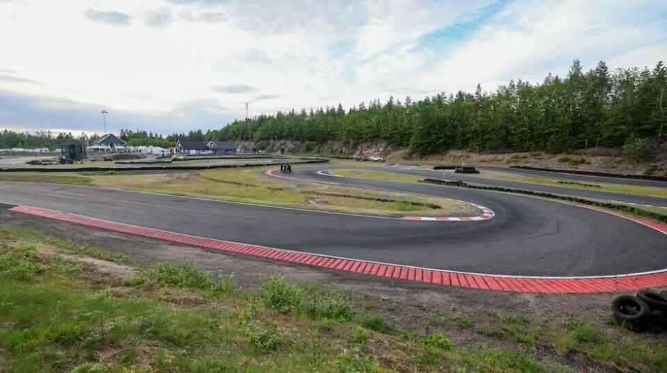 En 15-åring døde under en motorsportkonkurranse i Andebu lørdag. Politiet etterforsker ulykken som skjedde da gokarten veltet. Foto: Geir Eriksen / NTB