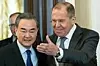 CORRECTING TO CHINA'S FOREIGN MINISTER WANG YI - Russian Foreign Minister Sergey Lavrov, right, and China's Foreign Minister Wang Yi enter a hall during their meeting in Moscow, Russia, Thursday, April 5, 2018. (AP Photo/Pavel Golovkin) Foto: Pavel Golovkin / AP