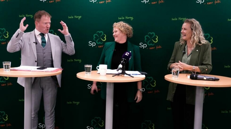 Senterpartiets nestleder Anne Beathe Kristiansen Tvinnereim flankert av Sigbjørn Gjelsvik og Gro-Anita Mykjåland la torsdag fram utkast til nytt prinsipp- og handlingsprogram for stortingsperioden 2025-2029.