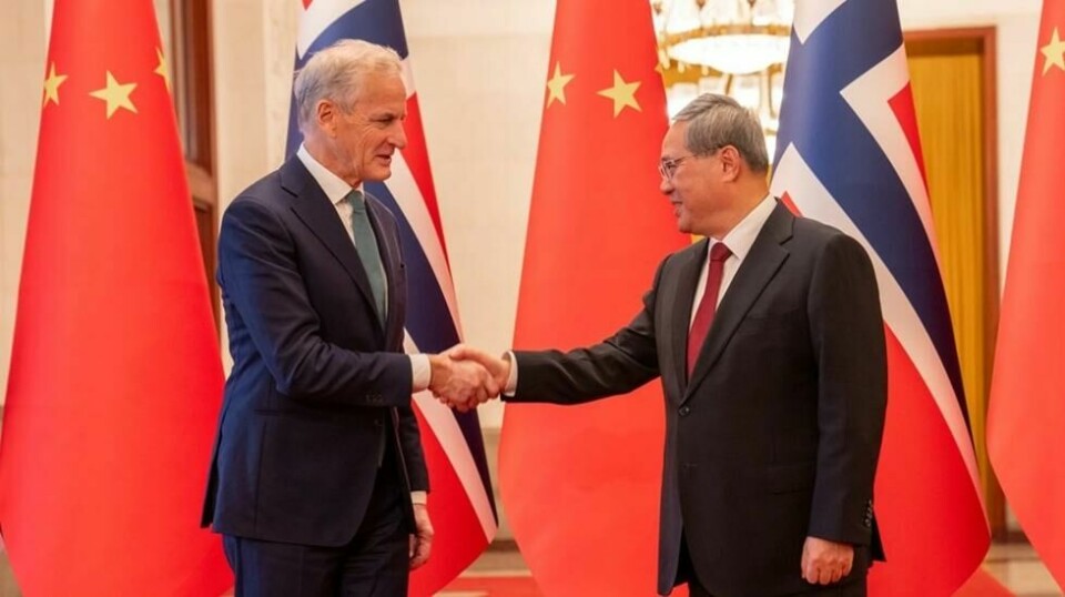 «Det er smart å samarbeide mer med Kina i klimapolitikken», skriver Stig Schjølset i Zero. Her møter statsminister Jonas Gahr Støre Kinas statsminister Li Qiang i Folkets store sal i Beijing 10. september.