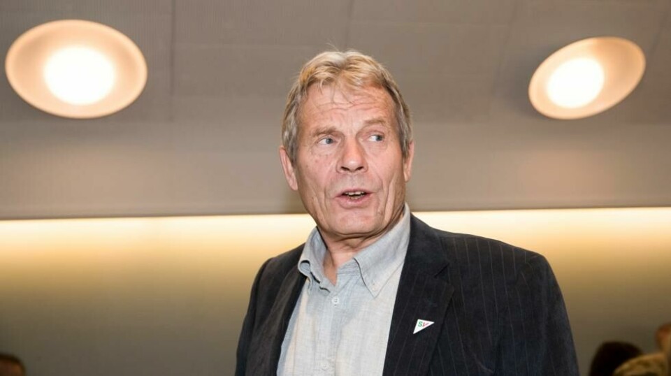 Stortingspolitker Arne Nævra (SV) mener regjeringen må bevilge mer penger til å få gods over fra vei til bane og sjø enn de gjør i statsbudsjettet for 2020. Han kaller regjeringens politikk på feltet for hyklersk.