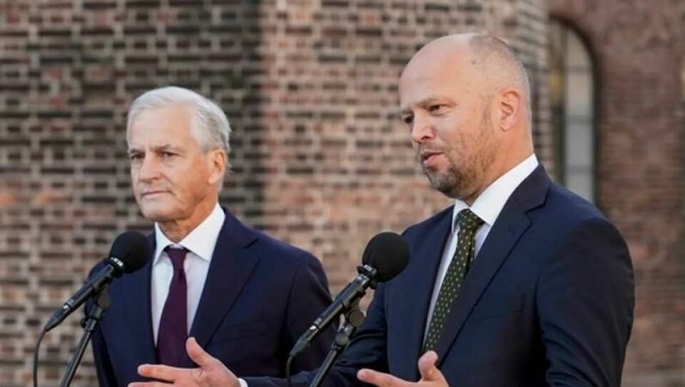 Senterpartiet har nå forlatt regjeringen. Betyr det at de slipper unna den kraftige regjeringsslitasjen? Det er lite trolig, spesielt gitt den korte tiden frem mot valget, mener forskerne Johannes Bergh og Toril Aalberg.