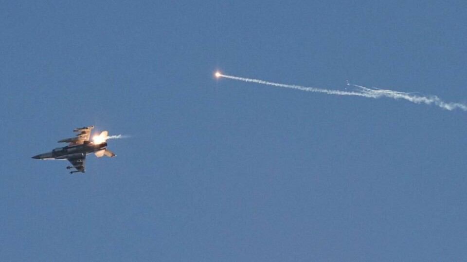 Israelske kampfly skal ha angrepet i Jemen. Dette bildet ble tatt nær grensen mellolm Israel og Libanon i sommer.