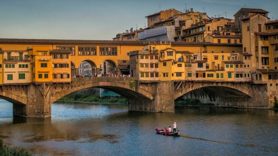 Den berømte broen Ponte Vecchio har vært en sentral del av Firenzes virke i mer enn 700 år.