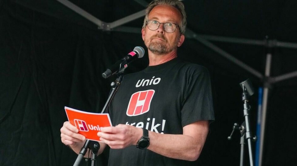 Leder i Utdanningsforbundet, Geir Røsvoll, oppfordrer politikerne til å lytte mer til skolesektoren og legge bort ideologisk motiverte enkelttiltak. Foto: Beate Oma Dahle / NTB