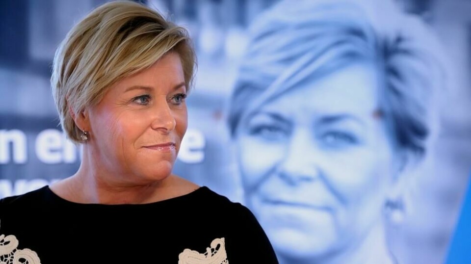 Finansminister Siv Jensen (Frp) vil gjøre det lettere for privatpersoner å spare i aksjer.