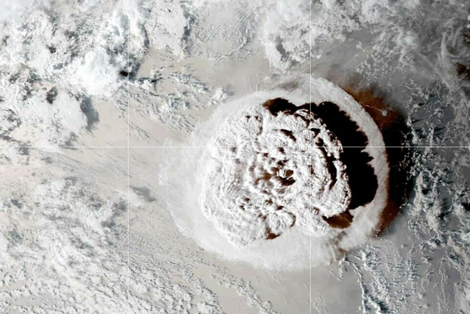 NASA-satellitt viser utbruddet fra Hunga Tonga-Hunga Ha'apai-vulkanen 15. januar 2022. NASA-satellitt viser utbruddet fra Hunga Tonga-Hunga Ha'apai-vulkanen 15. januar 2022. Foto: Handout / AFP / NTB