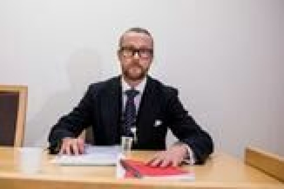 Politiadvokat Andreas Meeg-Bentzen fra Oslo politidistrikt under fengslingsmøtet i forbindelse med trusselsaken hvor en torpedo er siktet for trusler mot Kjell Inge Røkke. Politiadvokat Andreas Meeg-Bentzen fra Oslo politidistrikt under fengslingsmøtet i forbindelse med trusselsaken hvor en torpedo er siktet for trusler mot Kjell Inge Røkke. Foto: Tore Meek / NTB scanpix