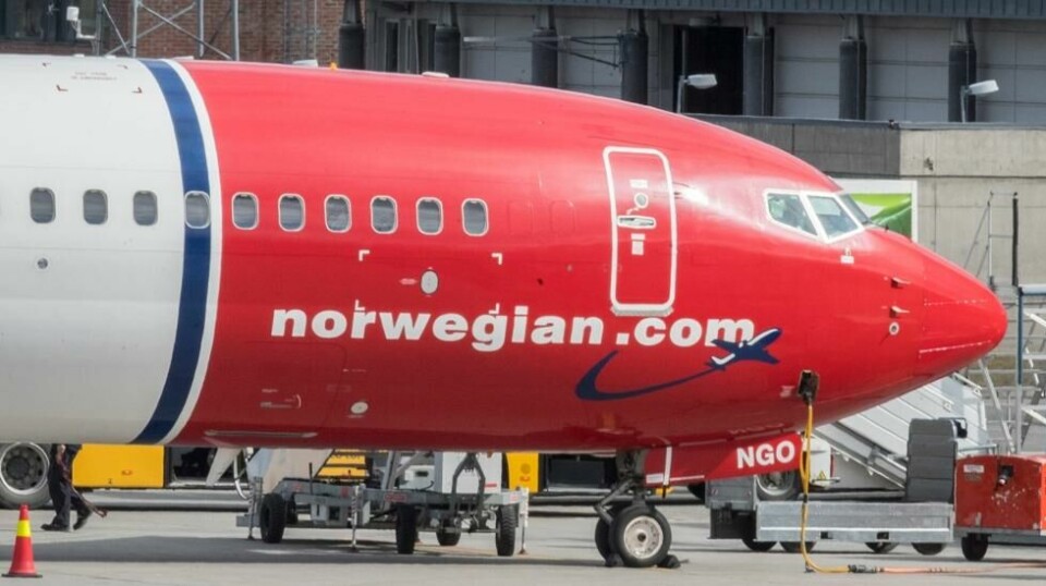 Norwegian har satt opp både ekstra avganger og priser som følge av streiken blant SAS-pilotene.