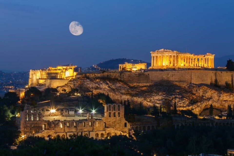 Alarmsignal blinker for Akropolis. Man kan oppleve rushtrafikk helt fra Pireus’ havn til Athen. Alarmsignal blinker for Akropolis. Man kan oppleve rushtrafikk helt fra Pireus’ havn til Athen. Foto: Shutterstock / NTB