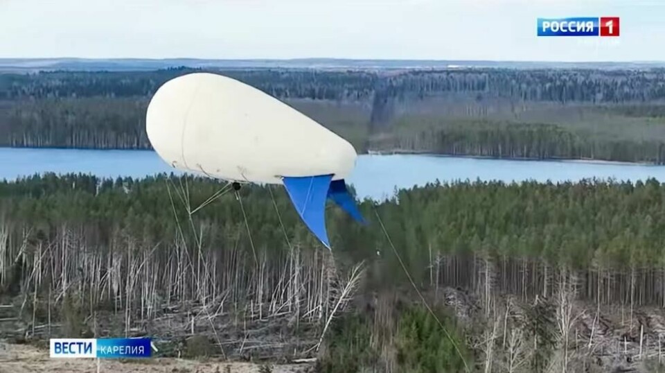 Stillsbilde fra Rossiya 1-sending, som viser ett av luftskipene langs grensen til Finland.
