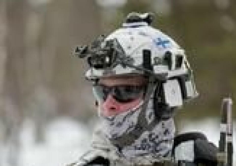 En finsk soldat står vakt mens finske og svenske tropper deltar under NATOs Nordic Response 24-øvelse nær Hetta, Finland, 5. mars 2024. En finsk soldat står vakt mens finske og svenske tropper deltar under NATOs Nordic Response 24-øvelse nær Hetta, Finland, 5. mars 2024. Foto: Leonhard Foeger/NTB / Reuters