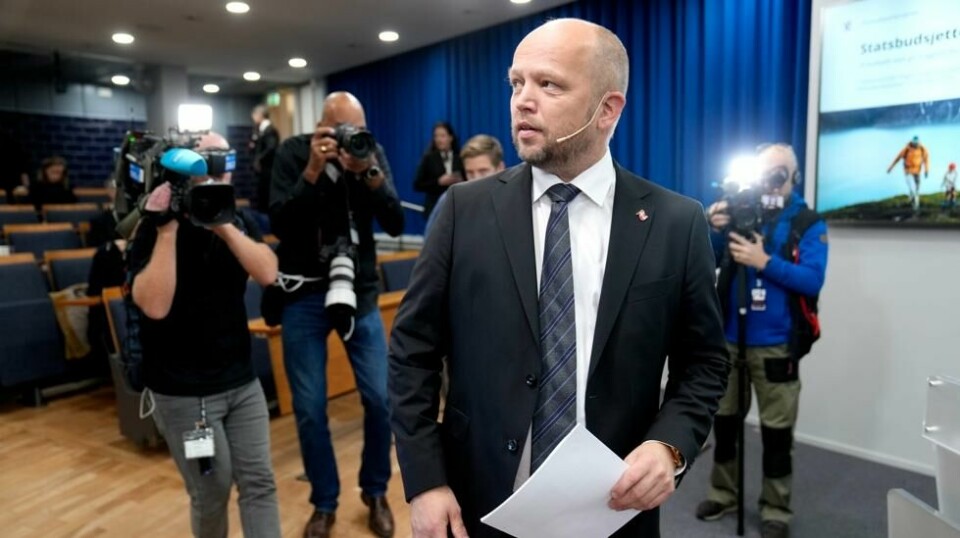 Beregningsmetoden innebærer at det norske utslippsregnskapet øker med over 1 million tonn CO2 per flyktning som kommer hit til landet, ifølge finansminister Trygve Slagsvold Vedum (Sp). Foto: Fredrik Varfjell / NTB