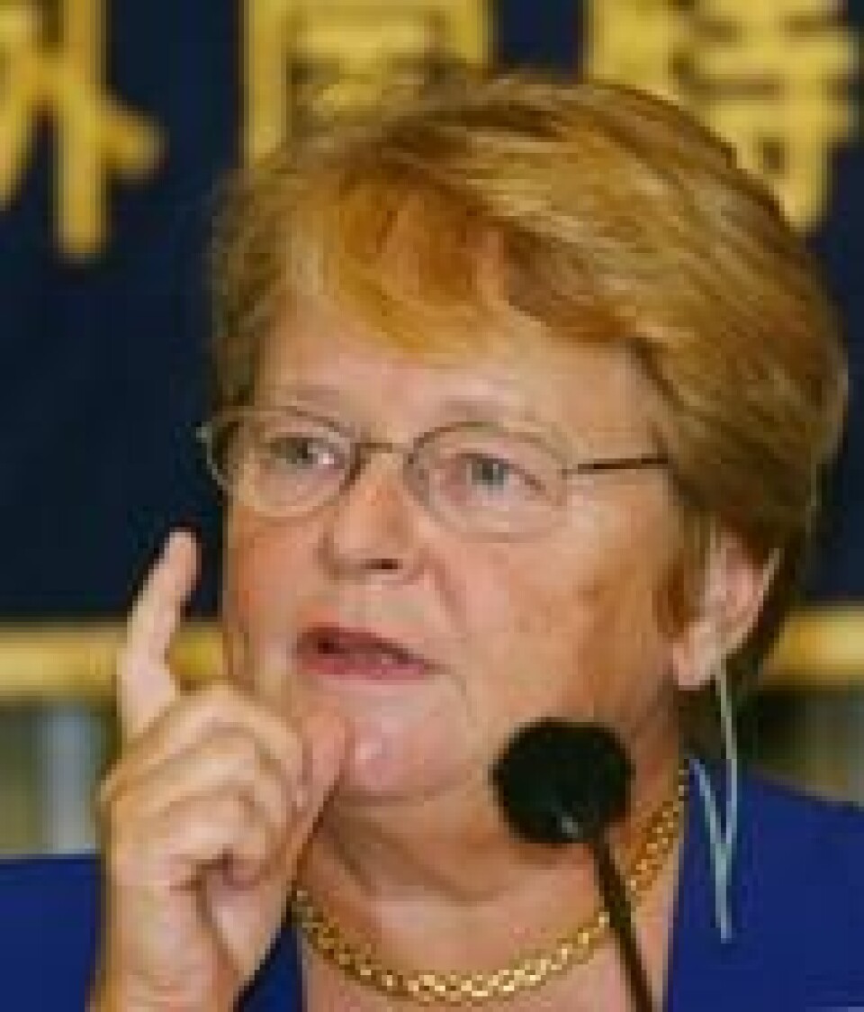 DÅRLIG HELSE. Den tidligere statsministeren Gro Harlem Brundtland har rukket å bli 77 år gammel, og sliter i dag med helsa. Foto: Junji Kurokawa/AP DÅRLIG HELSE. Den tidligere statsministeren Gro Harlem Brundtland har rukket å bli 77 år gammel, og sliter i dag med helsa. Foto: Junji Kurokawa/AP