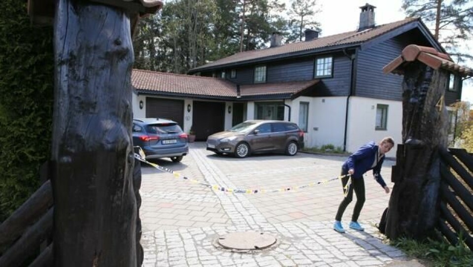 Politiet står fast ved teorien om at Hagen-familiens bolig i Sloraveien i Lørenskog er åstedet for drapet på Anne-Elisabeth Hagen. Politiet står fast ved teorien om at Hagen-familiens bolig i Sloraveien i Lørenskog er åstedet for drapet på Anne-Elisabeth Hagen. Foto: Ørn E. Borgen / NTB scanpix