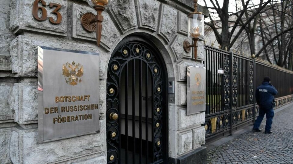En 35 år gammel russisk diplomat ble i oktober funnet død utenfor den russiske ambassaden i Berlin.