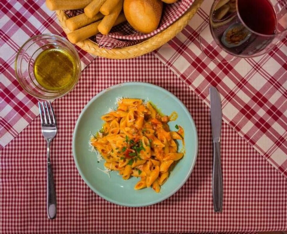 Klassisk italiensk, hjemmelaget pasta. Enkelt – og uhyre smakfullt. Klassisk italiensk, hjemmelaget pasta. Enkelt – og uhyre smakfullt. Foto: Bjørn Moholdt
