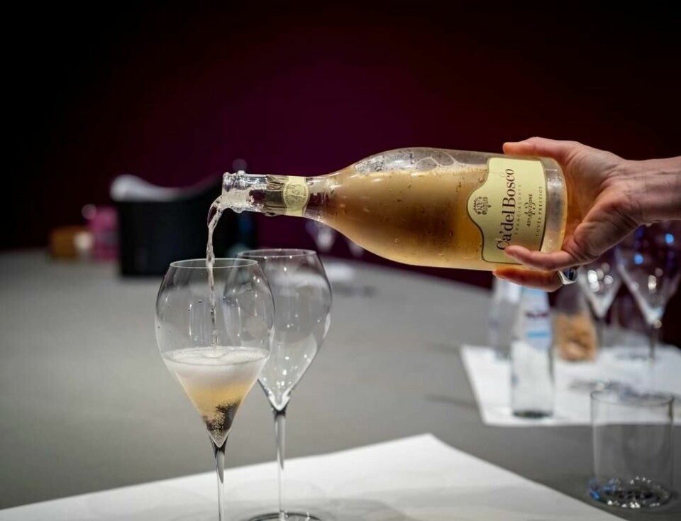 Franciacorta er en festdrikk som kjennere mener langt på vei kan måle seg med det franskmennene gjør i Champagne. Franciacorta er en festdrikk som kjennere mener langt på vei kan måle seg med det franskmennene gjør i Champagne. Foto: Bjørn Moholdt