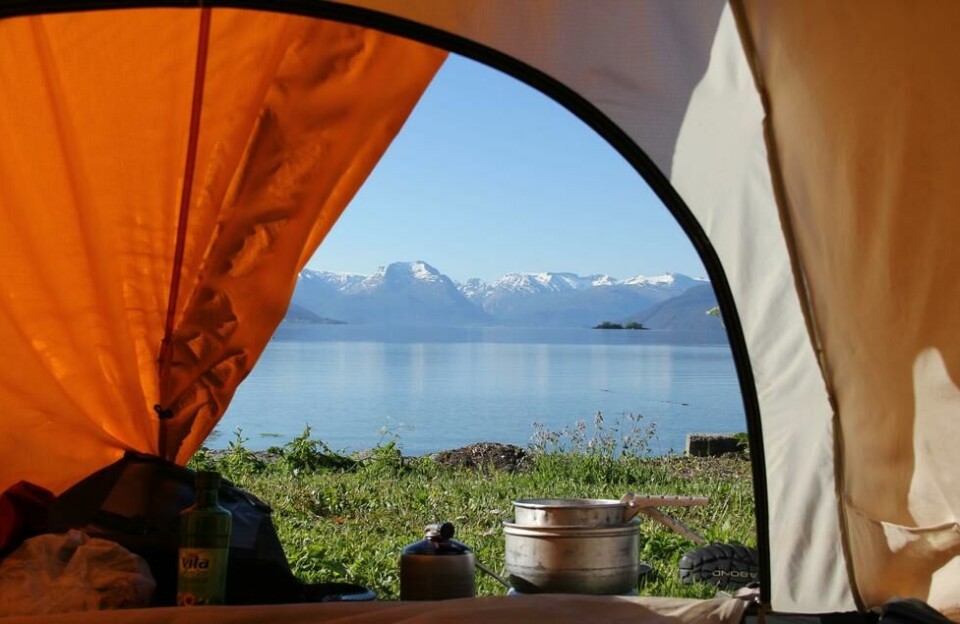Det er morgener som dette Sira drømte om før han la ut på langtur Norge rundt. Det er morgener som dette Sira drømte om før han la ut på langtur Norge rundt. Foto: Lars Erik Sira