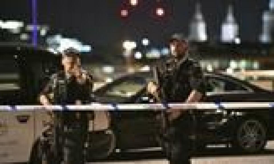 Bevæpnet politi holder vakt på London Bridge etter terrorangrepet i juni. Foto: Dominic Lipinskiv/ PA / AP / NTB scanpix Bevæpnet politi holder vakt på London Bridge etter terrorangrepet i juni. Foto: Dominic Lipinskiv/ PA / AP / NTB scanpix