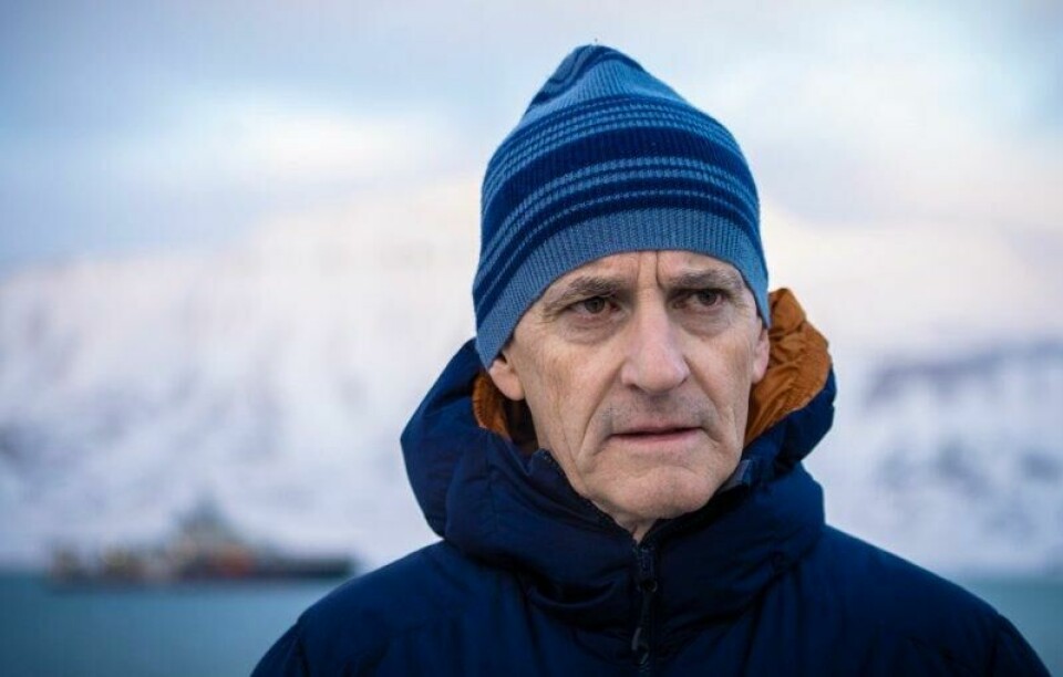Statsminister Jonas Gahr Støre avviser Russlands anklager om at Norge har brutt Svalbardtraktaten. Her fra et besøk på Svalbard i 2023.