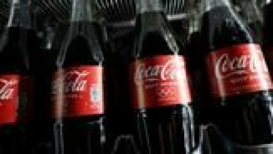De olympiske ringene pryder Coca-Cola-flaskene under årets sommer-OL i Paris. De olympiske ringene pryder Coca-Cola-flaskene under årets sommer-OL i Paris. Foto: Benoit Tessier / REUTERS / NTB