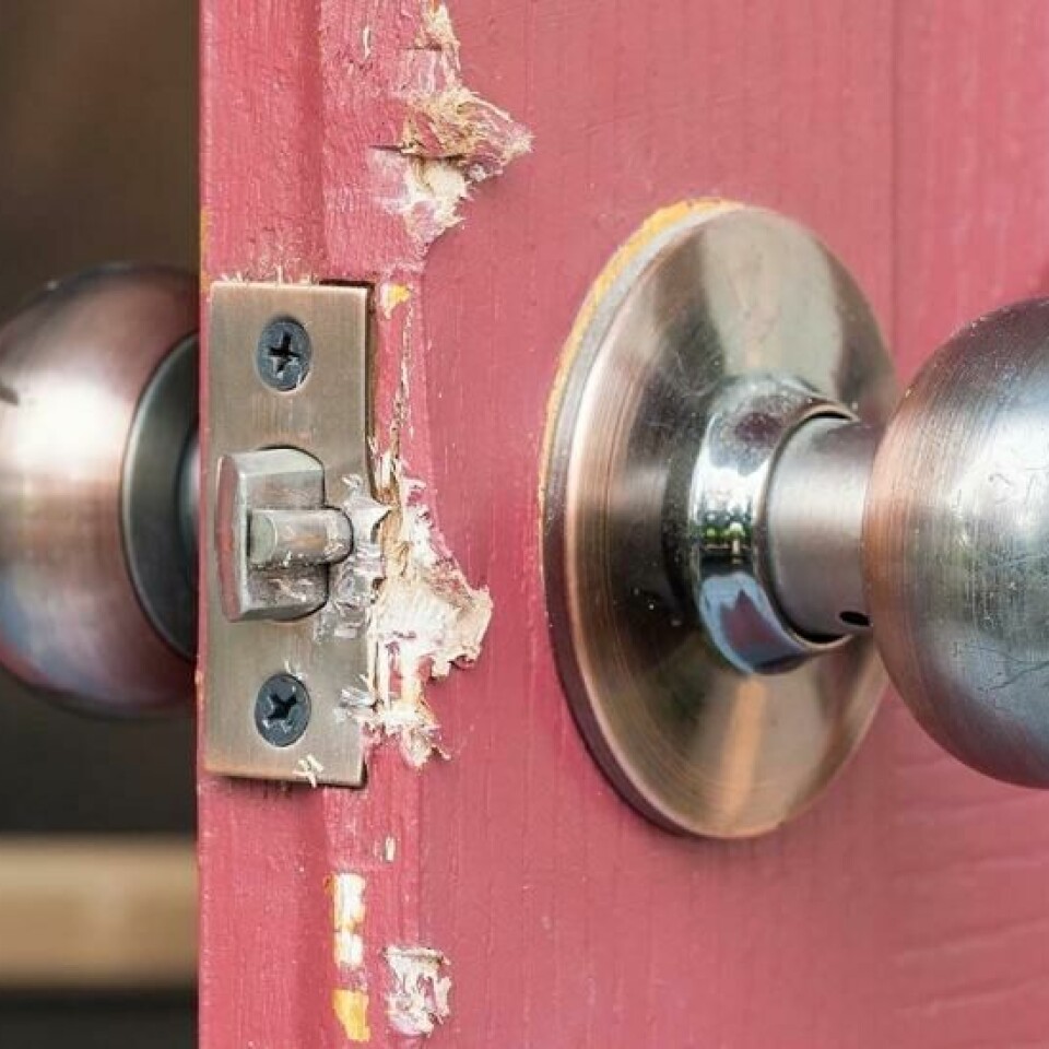 De ti siste årene er erstatninger etter innbrudd og tyveri i private boliger og hytter nesten halvert. Illustrasjonsfoto: Colourbox.com