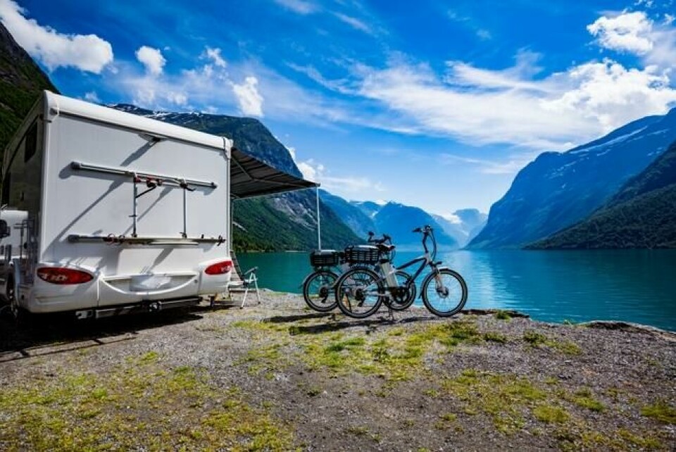 Stadig flere realiserer drømmen om å skaffe seg bobil og legge ut på reise så snart muligheten byr seg. Foto: Colourbox.com Stadig flere realiserer drømmen om å skaffe seg bobil og legge ut på reise så snart muligheten byr seg. Foto: Colourbox.com Foto: Illustrasjonsbilde / Colourbox