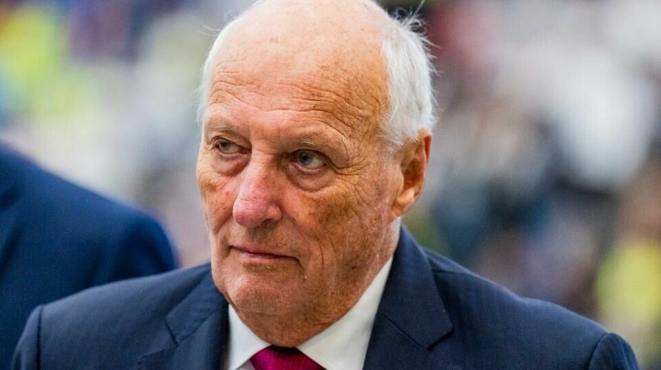 Kong Harald er innlagt på sykehus i Malaysia med en infeksjon.