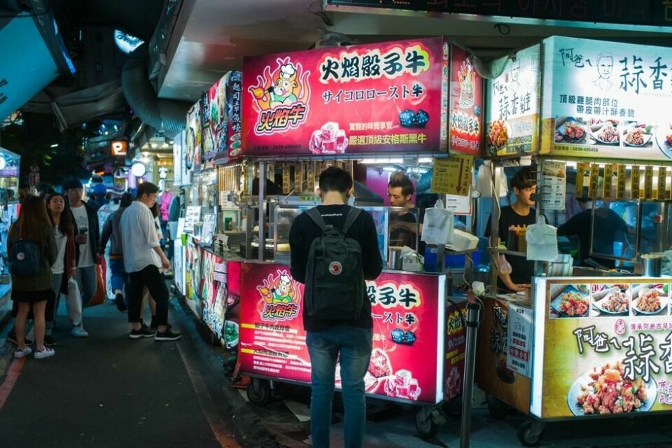 Ximen er et populært område for reisende. De trange gatene er stappet med butikker, restauranter og massasjesalonger. Ximen er et populært område for reisende. De trange gatene er stappet med butikker, restauranter og massasjesalonger. Foto: Amanda O. Berg