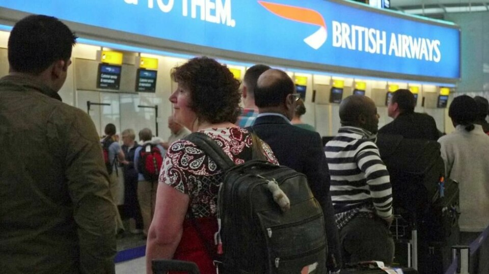 Craig Sturt (46) klarte å smyge seg mellom andre passasjerer og snike seg inn på USA-flyet fra London uten å bli kontrollert. Han hadde verken billett eller pass.