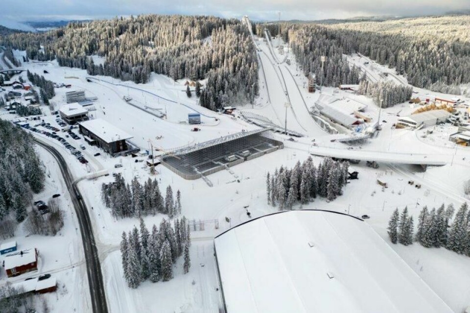 Granåsen er hovedarena for vinteridrett som skihopping, kombinert, langrenn og skiskyting. Anlegget, som også ble brukt under ski-VM i 1997 og til verdenscuprenn, er utstyrt med snøkanoner og et snølager. Foto: Gorm Kallestad / NTB