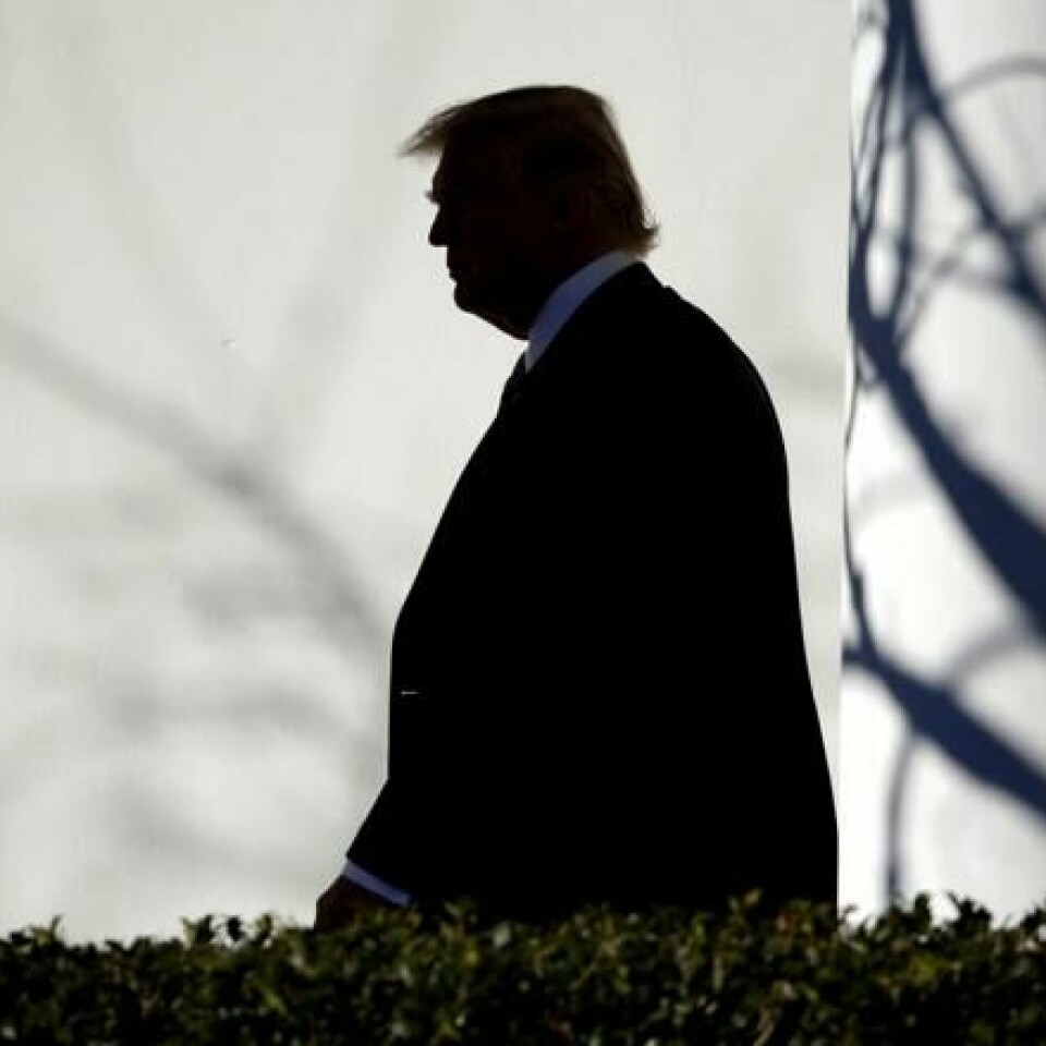 USAs president Donald Trump på vei til Det ovale kontor i Det hvite hus torsdag. USAs president Donald Trump på vei til Det ovale kontor i Det hvite hus torsdag. Foto: Joshua Roberts / Reuters