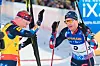 Johannes Thingnes Bø t.v. og Tarjei Bø etter målgang på fellesstart 15 km menn i VM i skiskyting i Nove Mesto søndag. Foto: Heiko Junge / NTB Foto: Heiko Junge / NTB